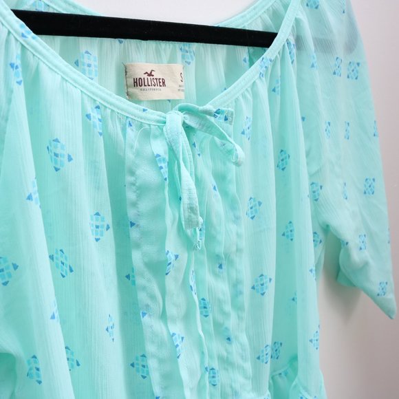 Hollister Baby Doll Top Mint Green Tie Neckline - Picture 1 of 8